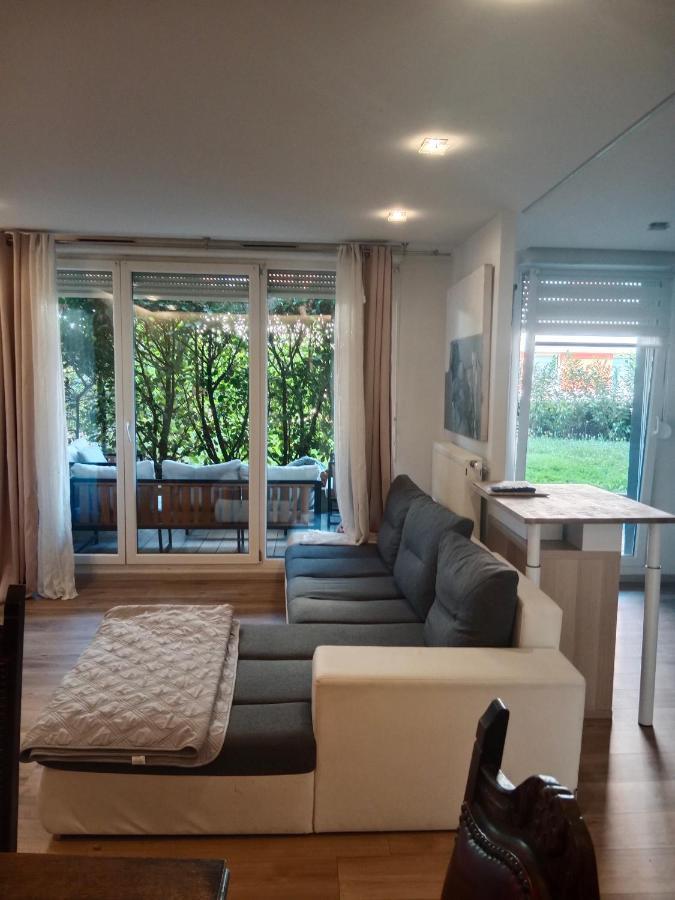Tres Bel Appartement Rez De Jardin Appart De 53M2. Pfastatt Exteriör bild